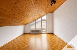 Wohnung mieten in 71139 Ehningen, Gemütliche 3-Zimmer-Dachgeschosswohnung in Ehningen!