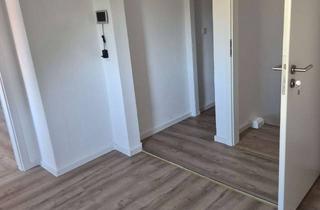 Wohnung mieten in Neuer Weg 52, 97318 Kitzingen, Helle 3 Zimmer DG-Wohnung - Erstbezug nach Kernsanierung