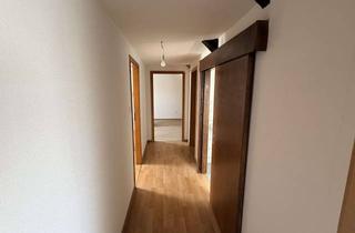 Wohnung mieten in Elmarshäuser Straße 13, 34466 Wolfhagen, Wolfhagen: 2-Zimmer-Wohnung mit 63 Quadratmetern