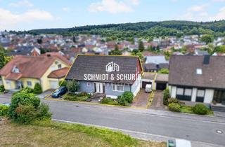 Haus kaufen in 76646 Bruchsal, Gepflegtes Zweifamilienhaus mit Einliegerwohnung in Obergrombach