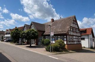 Haus kaufen in 76359 Marxzell, Bankfiliale mit großem Grundstück zu verkaufen