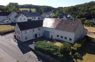 Haus kaufen in 53945 Blankenheim, Haus, Hof und Grundstück voller Möglichkeiten! Tierfreunde, Handwerker und Sammler aufgepasst.