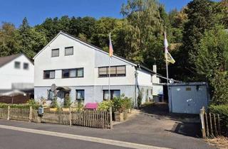 Haus kaufen in 52396 Heimbach, "Großzügiges Wohnen im Grünen! - Aktuell vollständig vermietet"