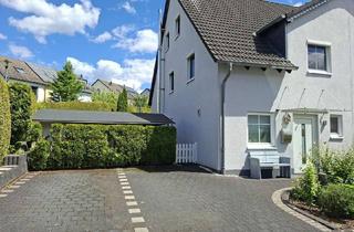 Doppelhaushälfte kaufen in 53773 Hennef, Doppelhaushälfte mit 5 Zimmern in Toplage von Hennef (Sieg)