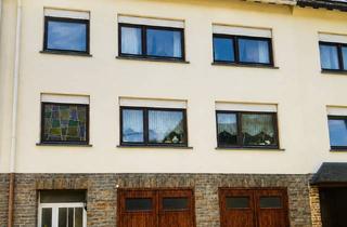 Haus kaufen in 56867 Briedel, Zuhause mit viel Platz & Potenzial – Garage mit hohen Decken für Hobby, Fuhrpark & Handwerk – ideal!
