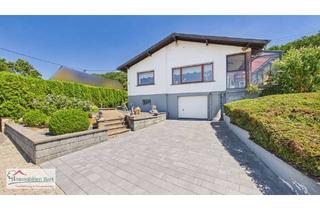 Haus kaufen in 66706 Perl, PERL-BESCH: SEHR GEPFLEGTES WOHNHAUS MIT 3 GARAGEN, FERNSICHT UND WALDRANDLAGE!