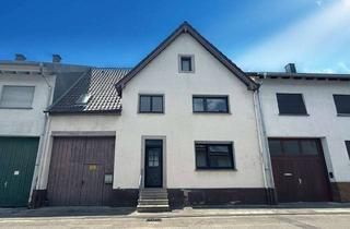 Haus kaufen in 76706 Dettenheim, Charmantes EFH mit Scheune, Hof und Garten, teilunterkellert in ruhiger Lage