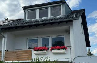 Haus kaufen in 71154 Nufringen, Stilvolles Reiheneckhaus in familienfreundlicher Lage