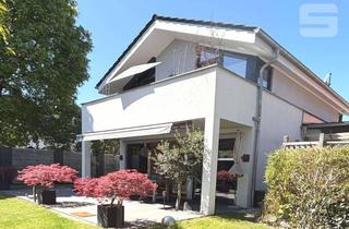 Haus kaufen in 84489 Burghausen, Zentral Wohnen mit moderner Architektur