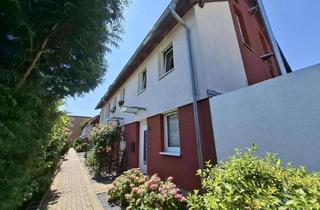 Haus mieten in 78056 Villingen-Schwenningen, Modernes Reiheneckhaus zur Miete in Schwenningen - zentrale Lage, sofort bezugsfrei!