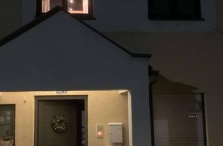 Haus mieten in 85055 Ingolstadt, Stilvoll modernisiert: Reihenmittelhaus mit Charakter in Ingolstadt