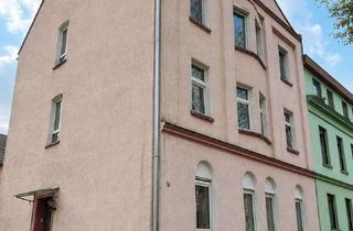 Anlageobjekt in 44894 Werne, Mehrfamilienhaus mit attraktivem Grundstück und Garagen in Bochum-Werne