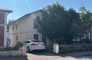 Anlageobjekt in 23714 Malente, Entwicklungsfähiges Zweifamilienhaus