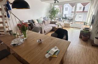 Immobilie mieten in Ferdinand-Scholling-Ring 96, 65934 Nied, Möblierte Maisonette Wohnung mit Balkon und Tiefgarage – Zwischenmiete für 1 Monat