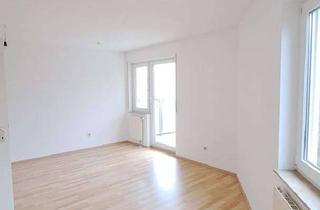 Wohnung kaufen in Schwenninger Straße 11/2, 78048 Villingen-Schwenningen, Freie 2-Zimmer Wohnung in zentraler Lage von Villingen