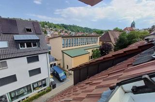 Wohnung mieten in Rendlenstraße 12, 70469 Feuerbach, Gepflegte DG-Wohnung mit Ausblick,EBK-Übernahme,Toplage Feuerbach-Zentrum,ÖPNV perfekt,TLB m. Dusche