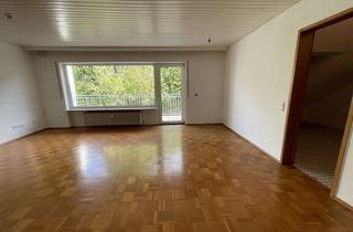 Wohnung mieten in Goethestraße 15A, 65719 Hofheim am Taunus, Geschmackvolle 3-Zimmer-DG-Wohnung mit Balkon und Einbauküche in Hofheim-Lorsbach