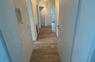 Wohnung mieten in 27753 Deichhorst, Modernisierte 4-Zimmer-Wohnung mit Balkon und Einbauküche in Delmenhorst