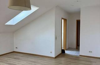 Wohnung mieten in Kirchenstraße 20, 52146 Würselen, Ruhig gelegene 2 Zimmer DG-Wohnung mit ca. 58 QM+Balkon+Aufzug