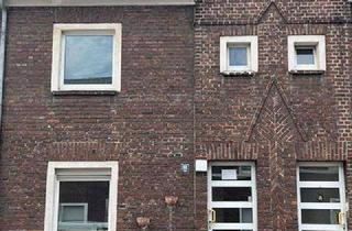 Reihenhaus kaufen in Ritterstraße 68, 47228 Bergheim, Charmantes Reihenhaus mit großem Grundstück und viel Potenzial in Duisburg-Bergheim