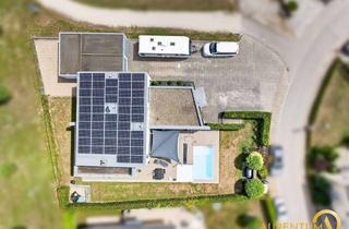 Haus kaufen in 93348 Kirchdorf, Architektenhaus mit Wellnessbad, Sauna, Pool und Einliegerwohnung - Wohnen auf höchstem Niveau