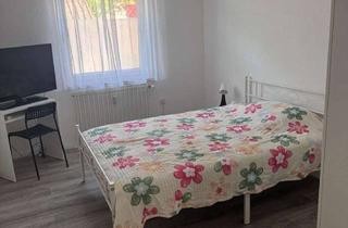 Immobilie mieten in Grombacher Str, 75045 Walzbachtal, Möbliertes Zimmer mit Doppelbett in Walzbachtal (Nähe Karlsruhe) – Wohnen auf Zeit ab 1 Mo