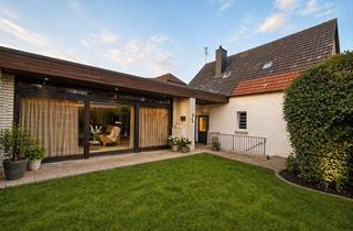 Haus kaufen in 48282 Emsdetten, Viel Platz, viele Möglichkeiten: Zweifamilienhaus mit Entwicklungspotenzial