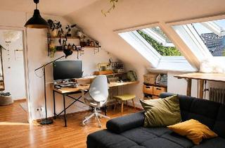 Wohnung kaufen in 79108 Freiburg, Freiburg im Breisgau - Helle, freie 2,5 Zi-DG Wohnung Zähringen, Haltest. Hornusstraße