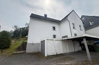 Haus kaufen in 59929 Brilon, Brilon - Großes Wohnhaus mit schönem Grundstück und Ausbau potenzial