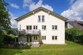 Wohnung kaufen in 66129 Saarbrücken, Hausgefühl inklusive – Moderne Eigentumswohnung mit Terrasse und Garten!