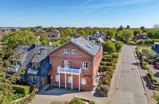 Loft kaufen in 25980 Sylt, Stilvolle Loftwohnung mit zwei Ferienwohnungen in schöner Lage in Alt-Westerland