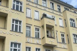 Wohnung kaufen in Monumentenstraße 31a, 10829 Schöneberg, Ruhige Altbauwohnung mit 4 Zimmern, Balkon und Loggia