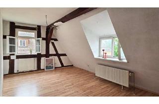 Wohnung kaufen in 72622 Nürtingen, Vielfältig nutzbare Wohnung mit zusätzlicher Fläche im Dachstudio