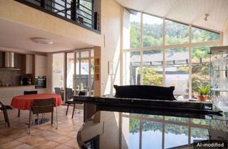 Wohnung kaufen in 66133 Saarbrücken, Großzügige Maisonettewohnung mit Balkon, Terrasse & direkter Waldrandlage!