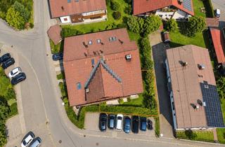 Wohnung kaufen in 87538 Bolsterlang, Wohnen, wo andere Urlaub machen – Zwei-Zimmer-Wohnung mit Garten und Bergpanorama