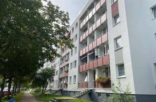 Wohnung mieten in Justus-Von-Liebig-Straße, 19063 Mueßer Holz, Schöne 3 Zimmer Wohnung mit Balkon!