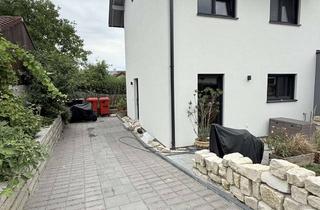 Wohnung mieten in Eglhartinger Straße, 85614 Kirchseeon, Haushälfte in Traumkulisse mit Südterrasse und 2 Stellplätzen