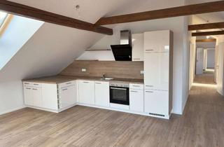 Wohnung mieten in Pfarrgasse, 94513 Schönberg, 3-Zimmer Wohnung 2.OG/DG mit Einbauküche, Balkon, Aufzug