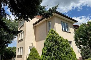 Wohnung mieten in Schortauer Nebenweg, 06242 Braunsbedra, Charmante Dachgeschosswohnung mit Sichtbalken & Einbauküche nahe des Geiseltalsees mit Garten!