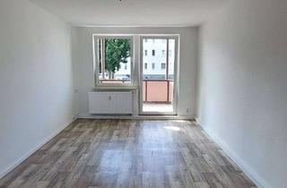 Wohnung mieten in Erich-Weinert-Ring 11, 39317 Parey, Helle und großzügige 4 Zimmer Wohnung mit 77,40 m² in Güsen