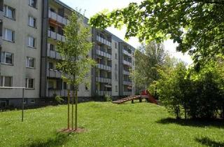 Wohnung mieten in Friedrich-Wolf-Str. 64, 18435 Knieper West, 3-Raumwohnung im 2. Obergeschoss!