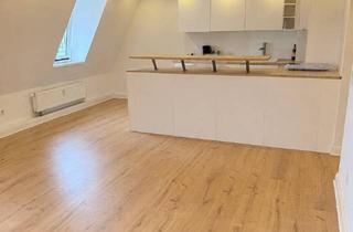 Wohnung mieten in Rendsburger Landstraße 86a, 24113 Hassee, Moderne 3-Zimmer-Dachgeschosswohnung