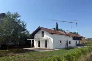 Wohnung mieten in 83404 Ainring, Großzügige 2,5-Zimmer-Wohnung im Dachgeschoss