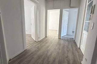 Wohnung mieten in Klemens-Horn-Str. 30, 42655 Solingen-Mitte, Zentrale 4-Zimmer-Wohnung mit zwei Balkonen