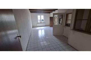Wohnung mieten in Hinter Der Kirche 13, 23847 Siebenbäumen, 6-Zimmer-Maisonette mit Dachterrasse für Selbstgestalter in Siebenbäumen