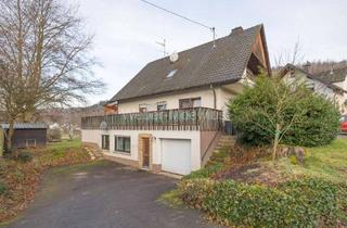 Mehrfamilienhaus kaufen in 51570 Windeck, Mehrfamilienhaus mit großem Garten, Terrasse und Garage