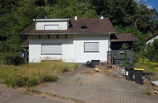 Einfamilienhaus kaufen in 66701 Beckingen, PROVISIONSFREI! Einfamilienhaus mit 2.254 m² Grundstück in naturnaher Lage von Beckingen