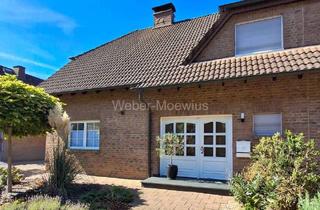 Einfamilienhaus kaufen in 50226 Frechen, Familienidylle mit Garten – Attraktives Einfamilienhaus und Garage