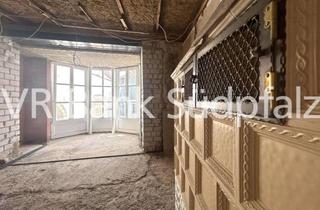 Haus kaufen in 76833 Frankweiler, Pfälzer Geschichte neu beleben: Anwesen mit großem Hof, Scheune, Garten & Weinkeller!