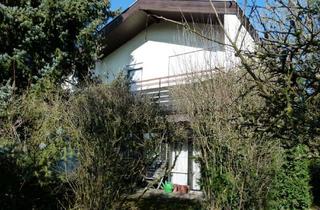 Doppelhaushälfte kaufen in 96450 Coburg, Doppelhaushälfte mit Garagen in begehrte Stadtlage !